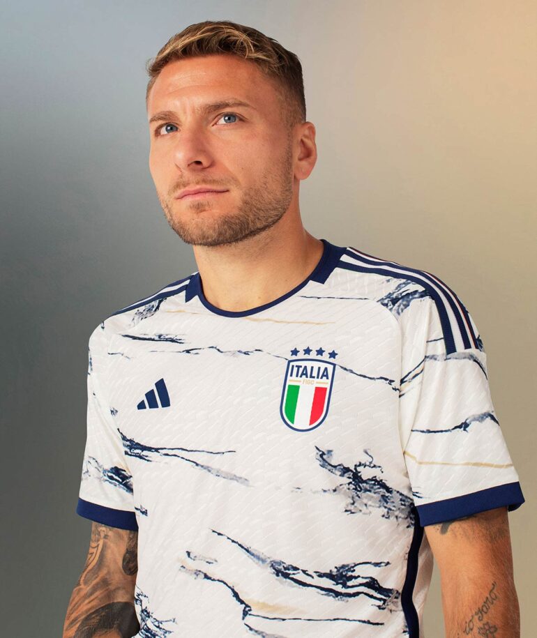 La Nuova Maglia Dell Italia Di Adidas Ispirata Al Marmo