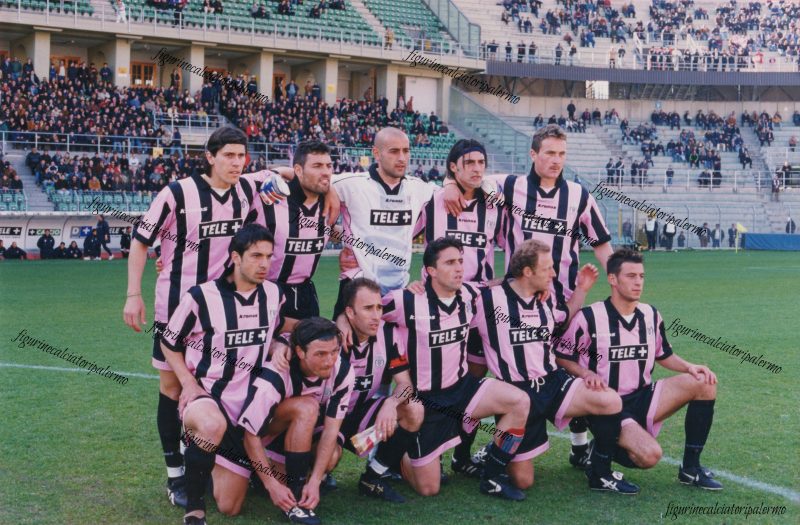 Palermo, presentata la maglia Home 23/24: torna la collaborazione