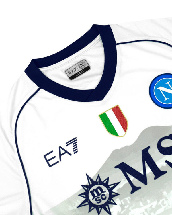 Le Maglie Del Napoli 2023-2024 Con Il Tricolore E Il Vesuvio